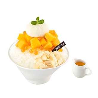  황금 망고 모찌 빙수 (Golden Mango Mochi Bingsu)